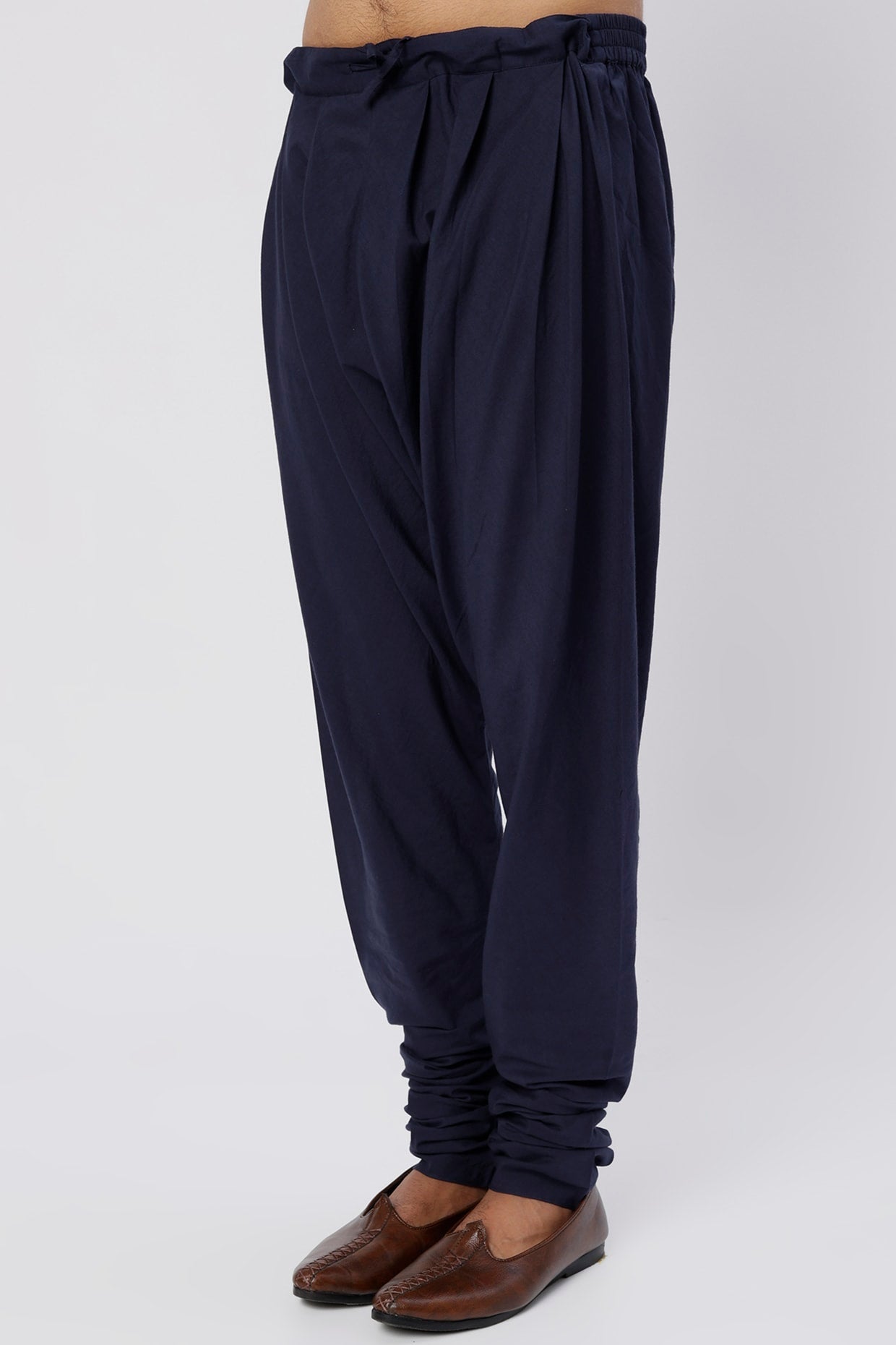 Men Indigo Embroidered Kurta Set