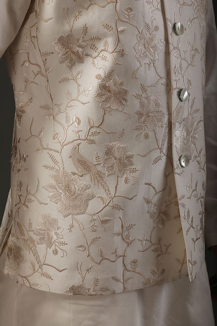 Ivory Chanderi Resham Embroidered bundi