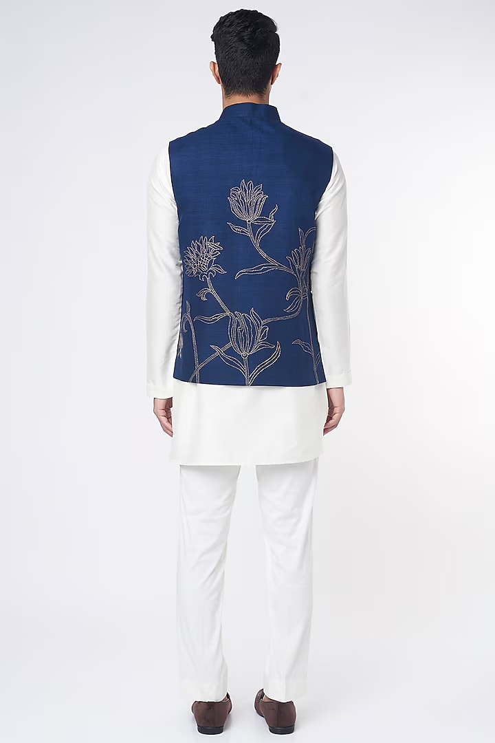 Indigo Linen Embroidered bundi Set