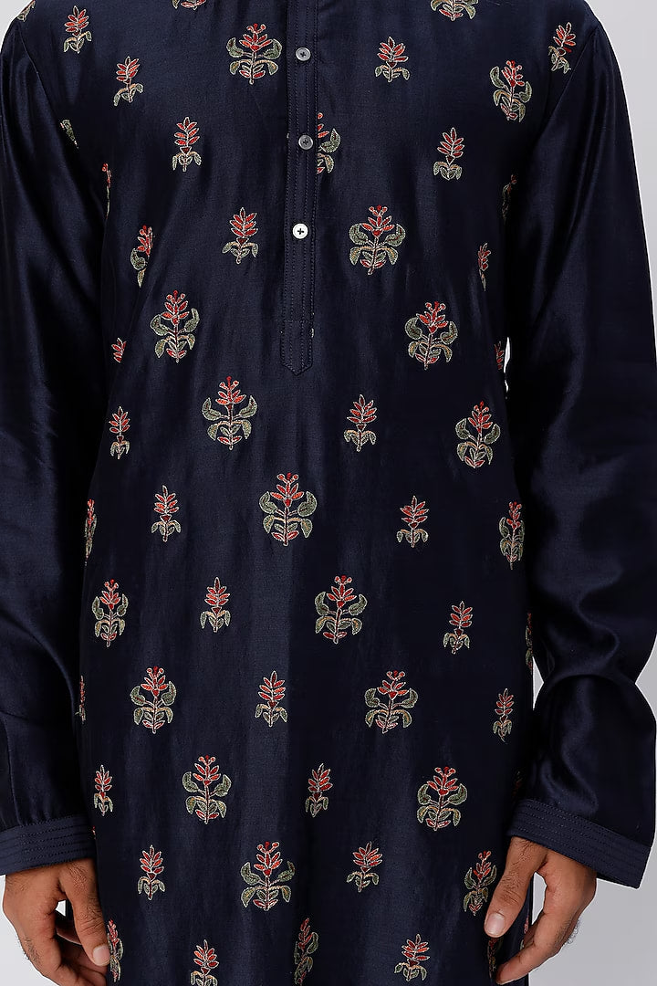 Men Indigo Embroidered Kurta Set