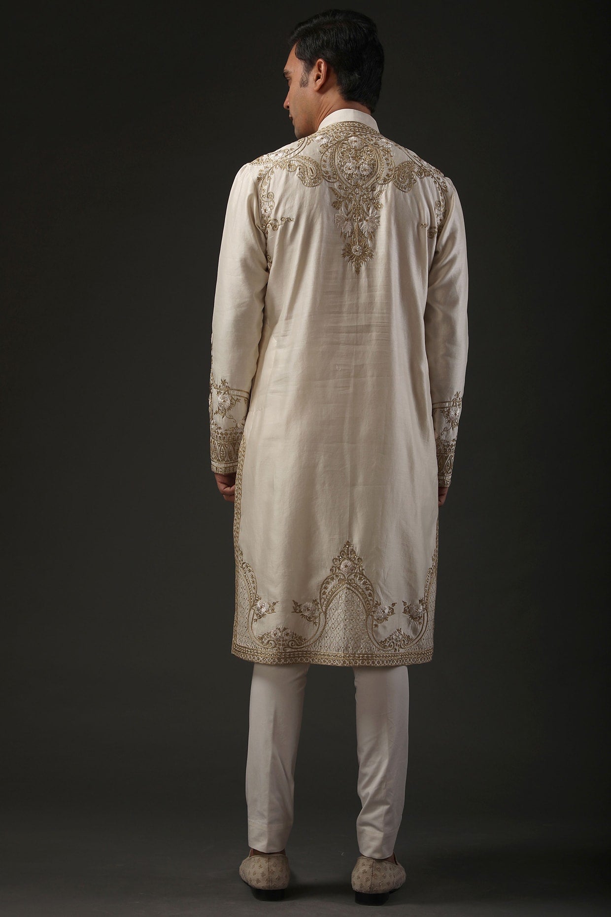 Men Ivory Chanderi Silk Zari Embroidered Kurta Set