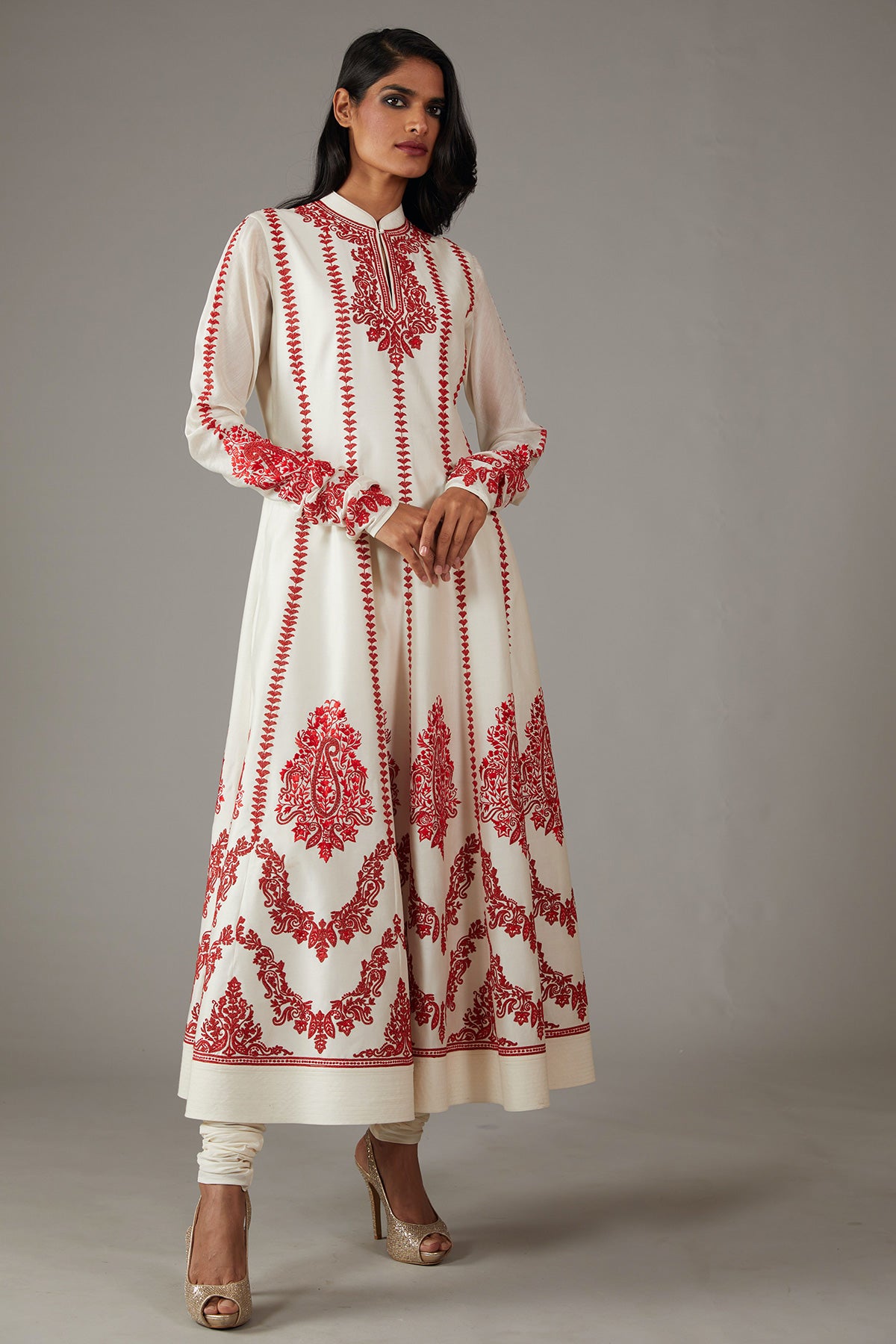 Ivory Kurta Set With Mbroidery