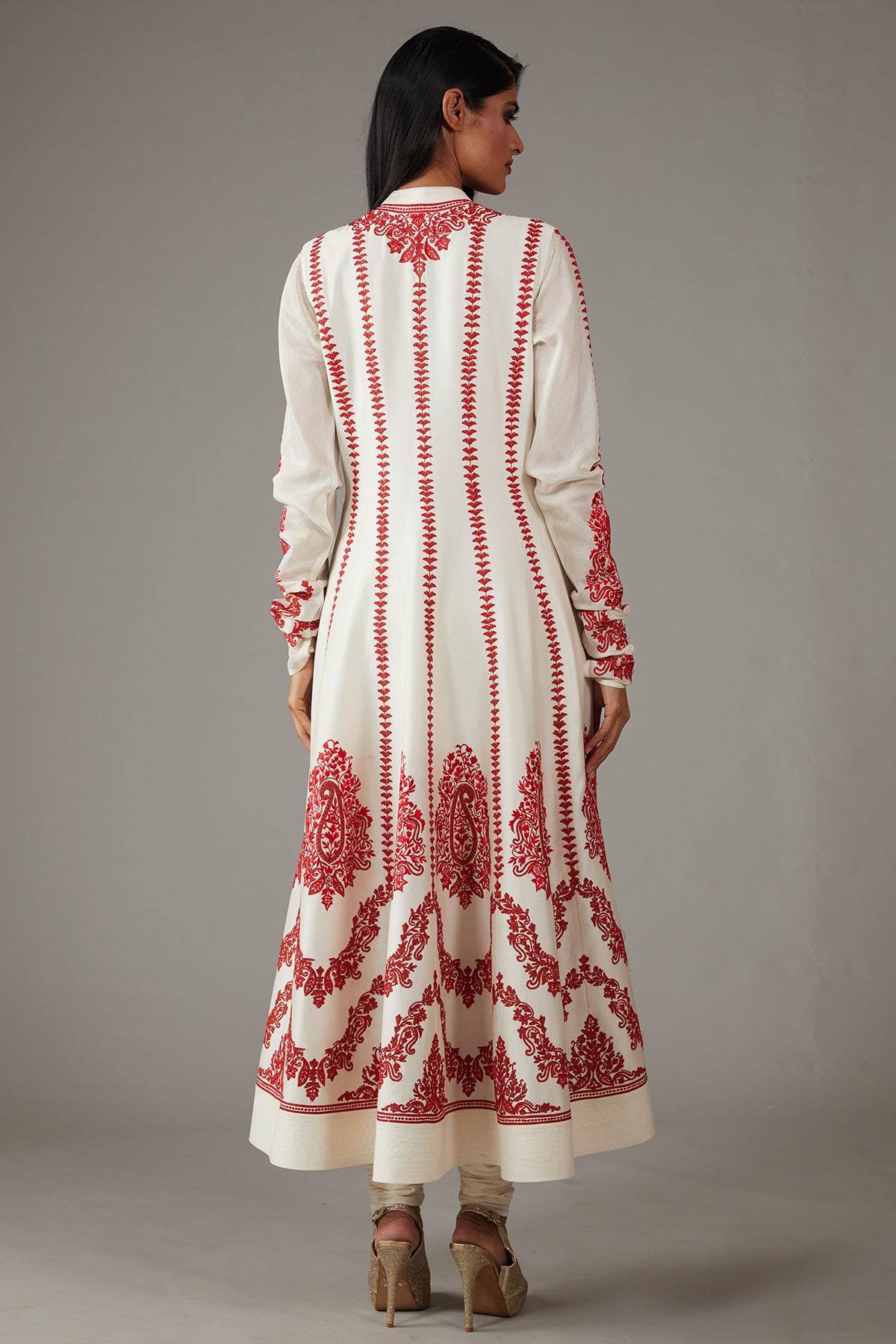 Ivory Kurta Set With Mbroidery