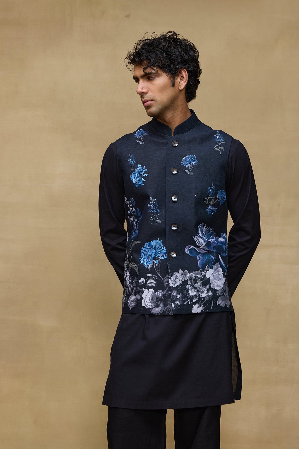 Indigo Signature Mens Bundi