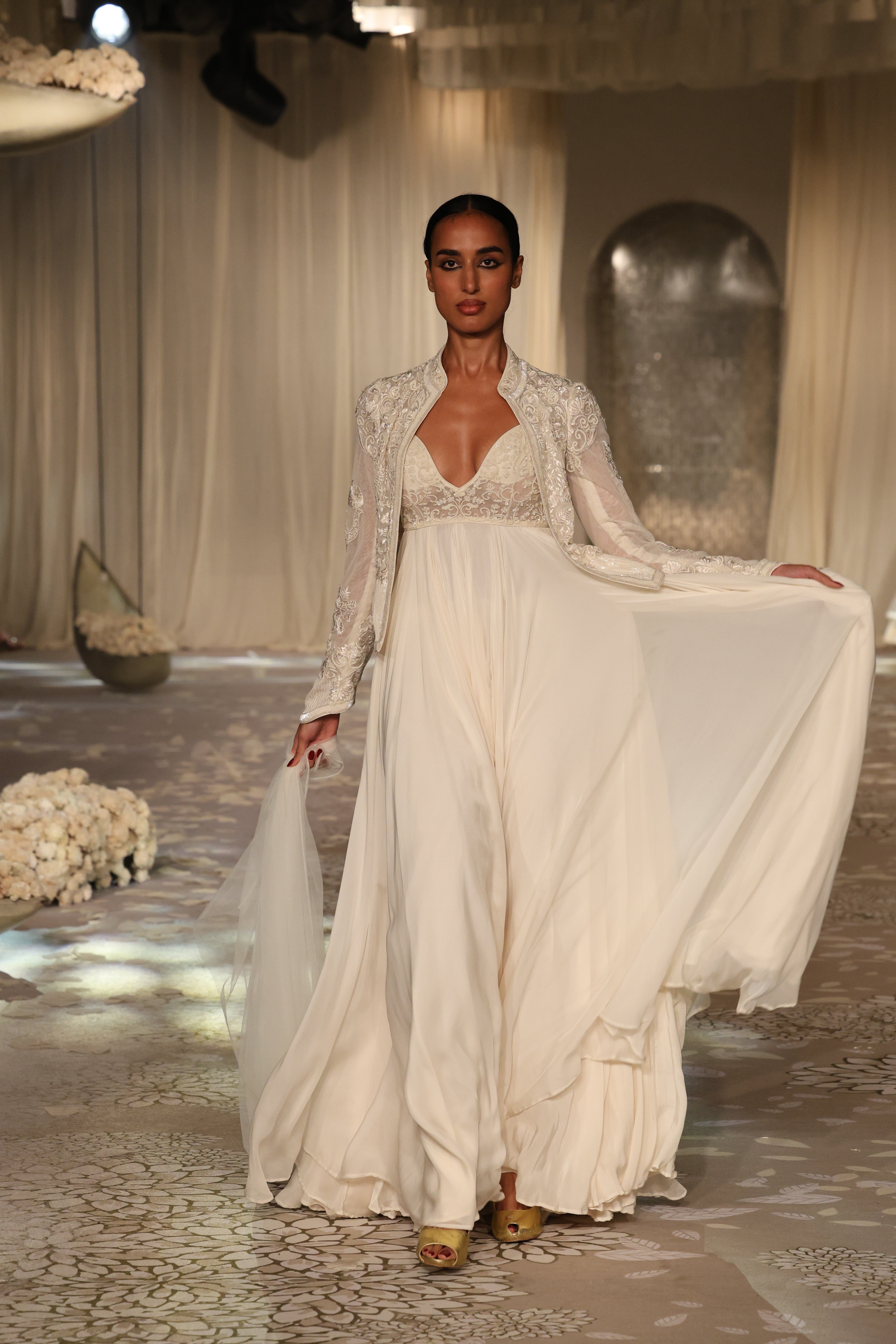 Embroidered Net Short Jacket