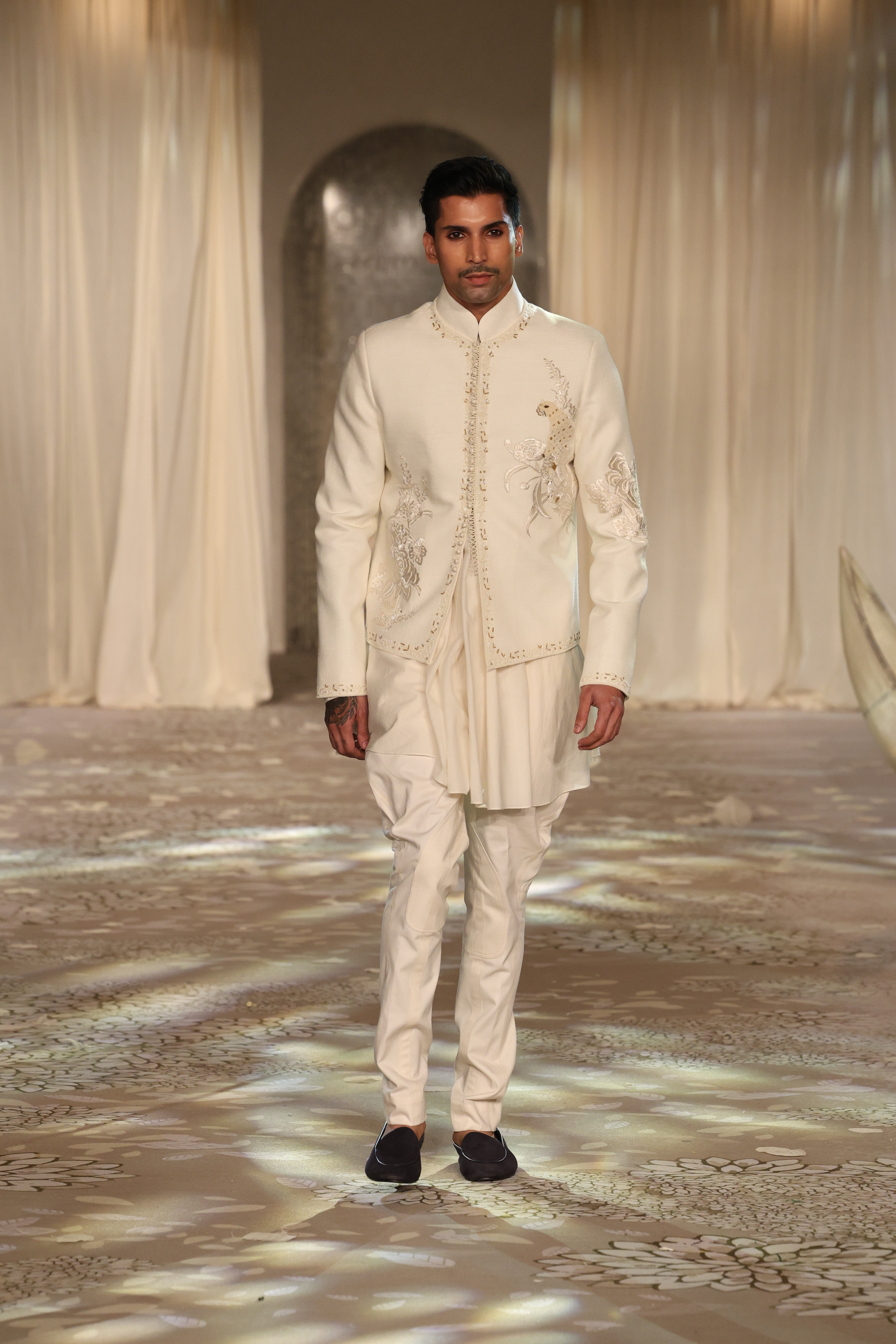 Matka Silk Bandhgala With Floral Motif