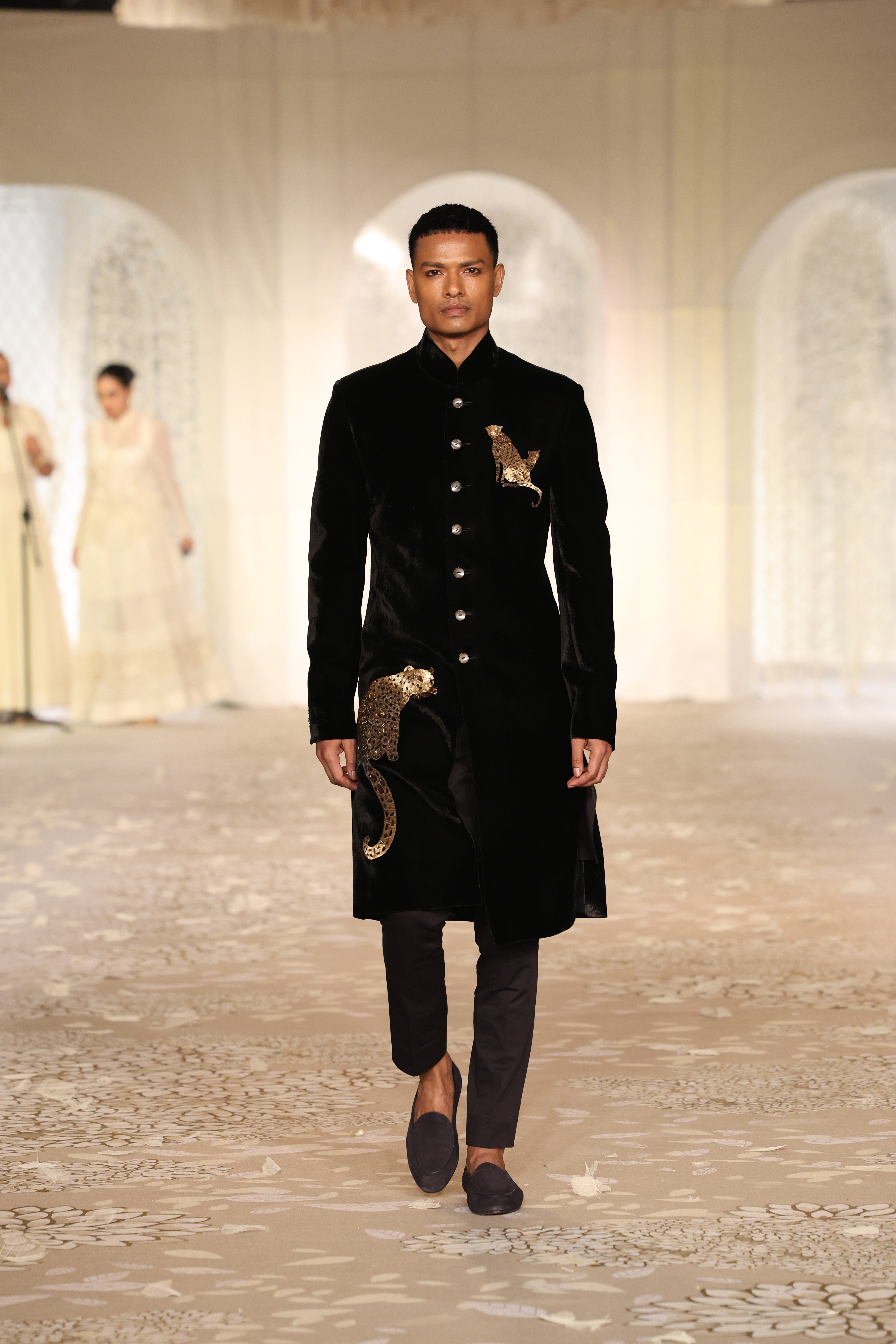 Velvet Sherwani With Embroidery