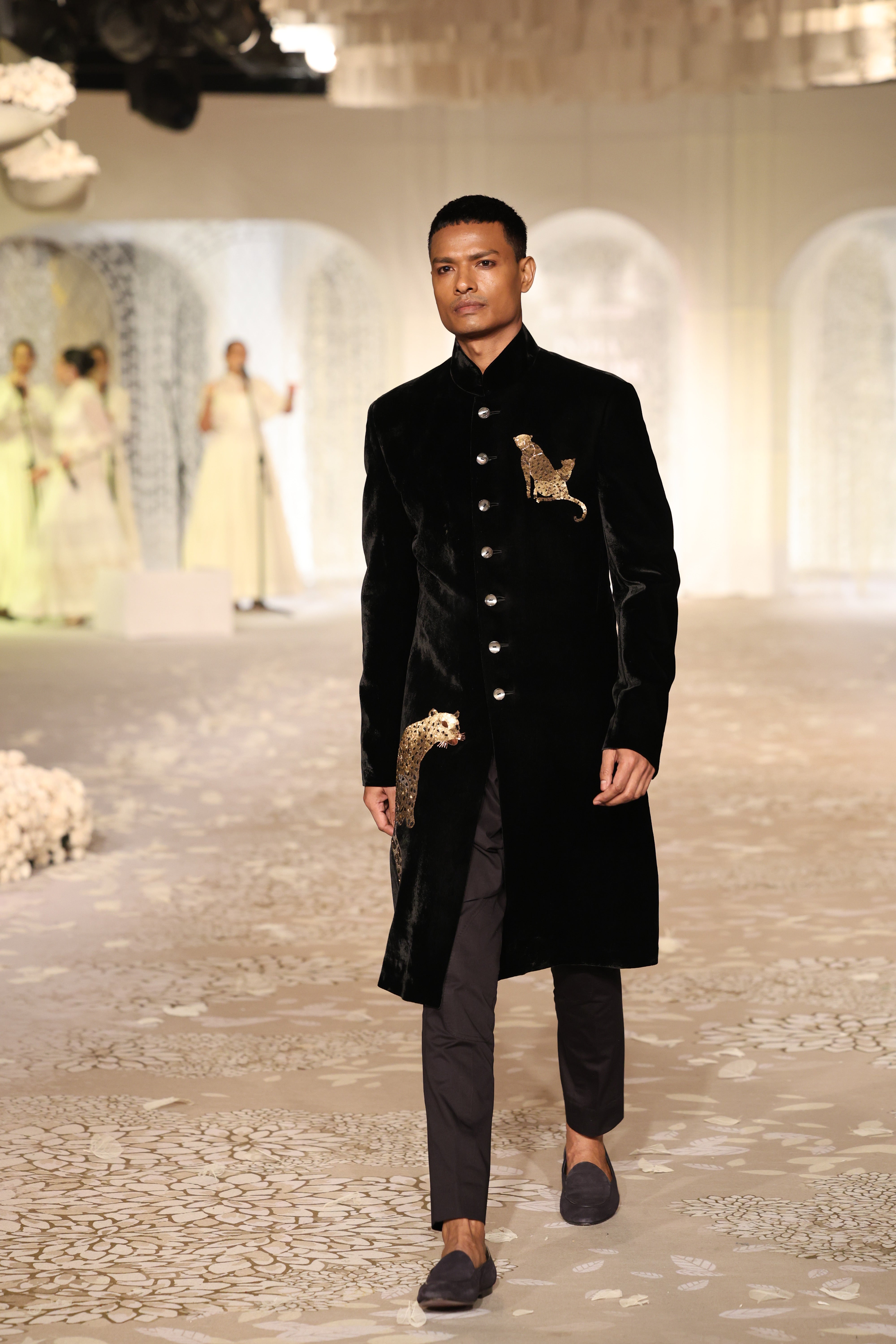 Velvet Sherwani With Embroidery