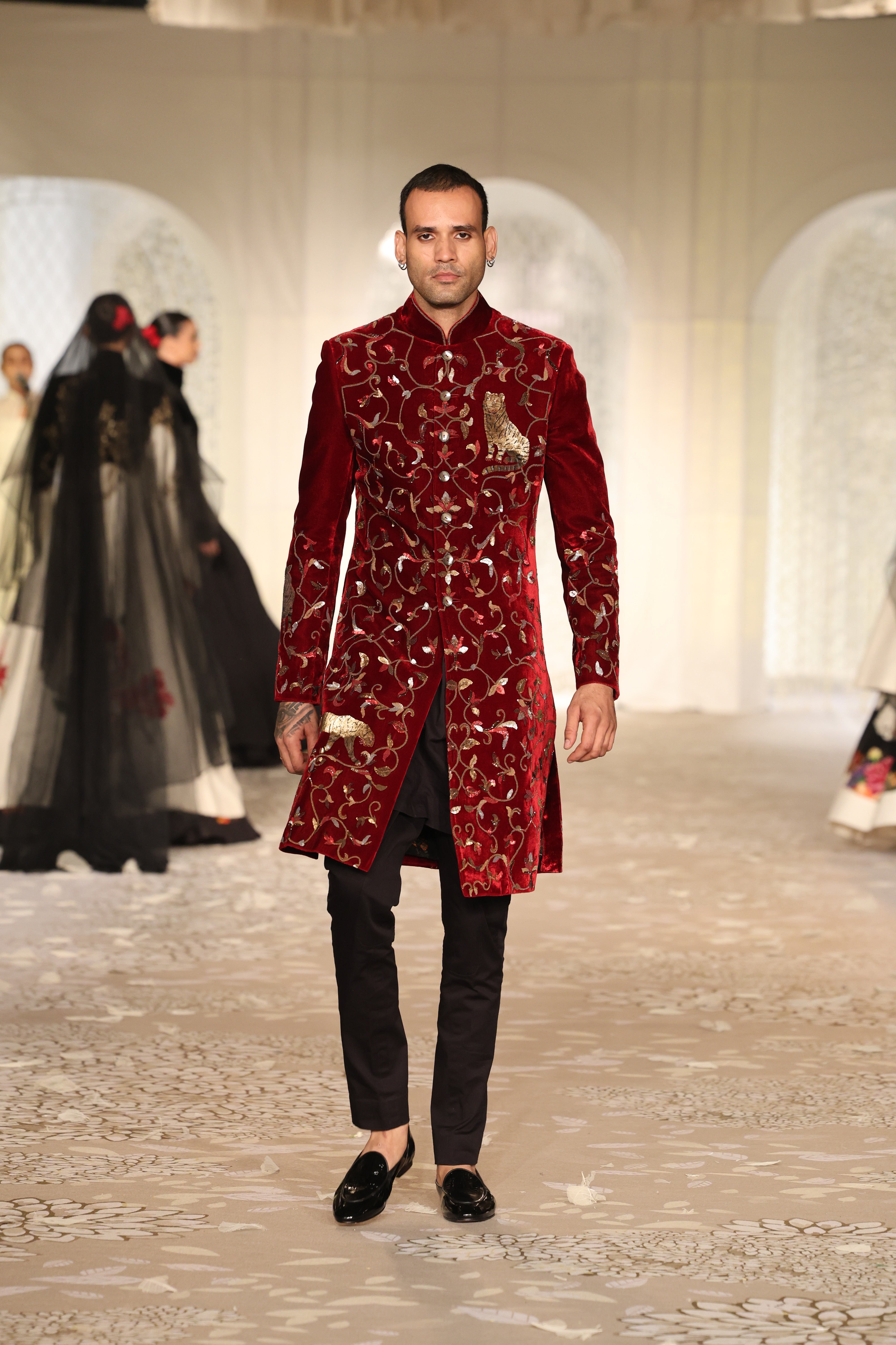 Velvet Sherwani With Embroidery