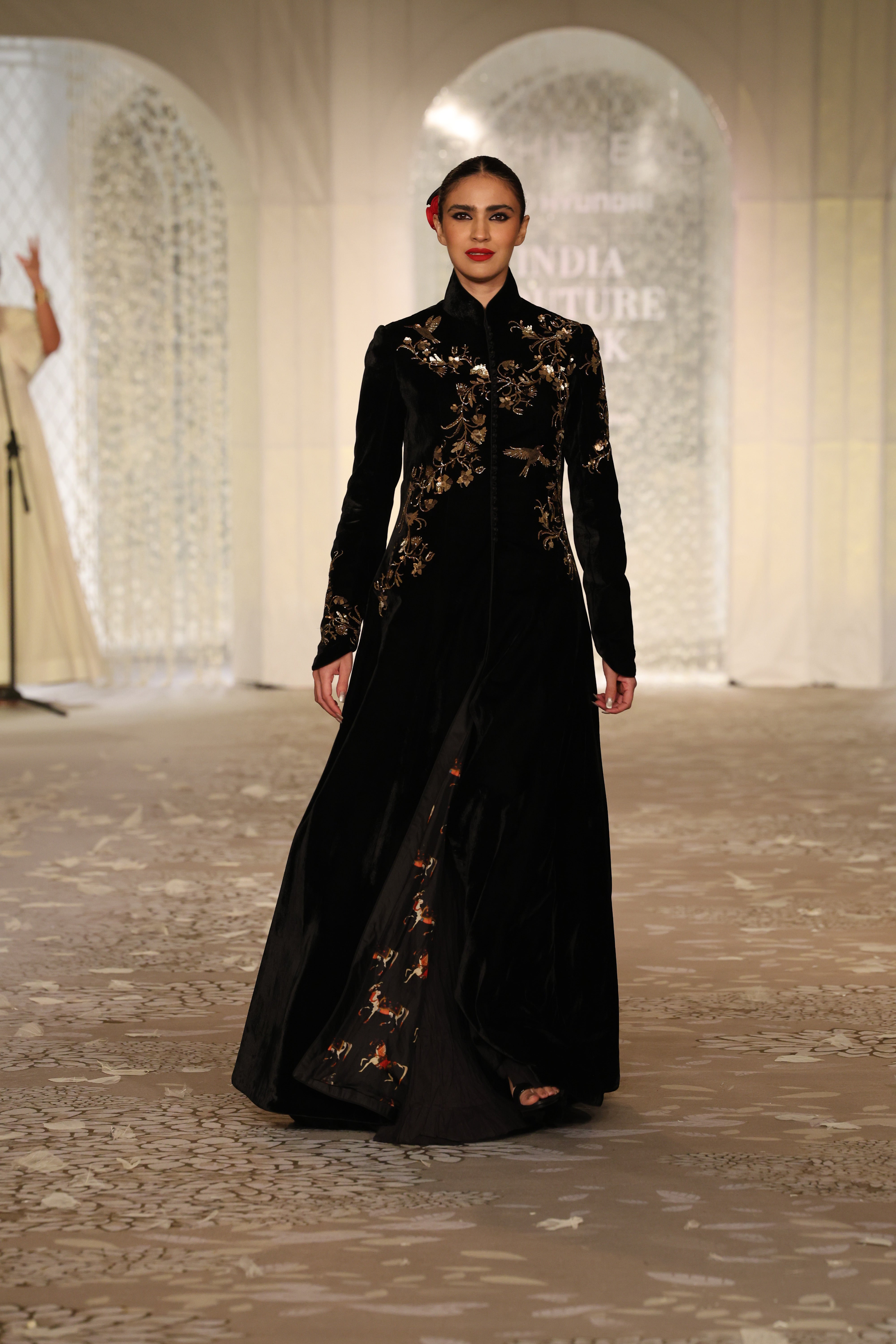 Velvet Embroidered Long Jacket
