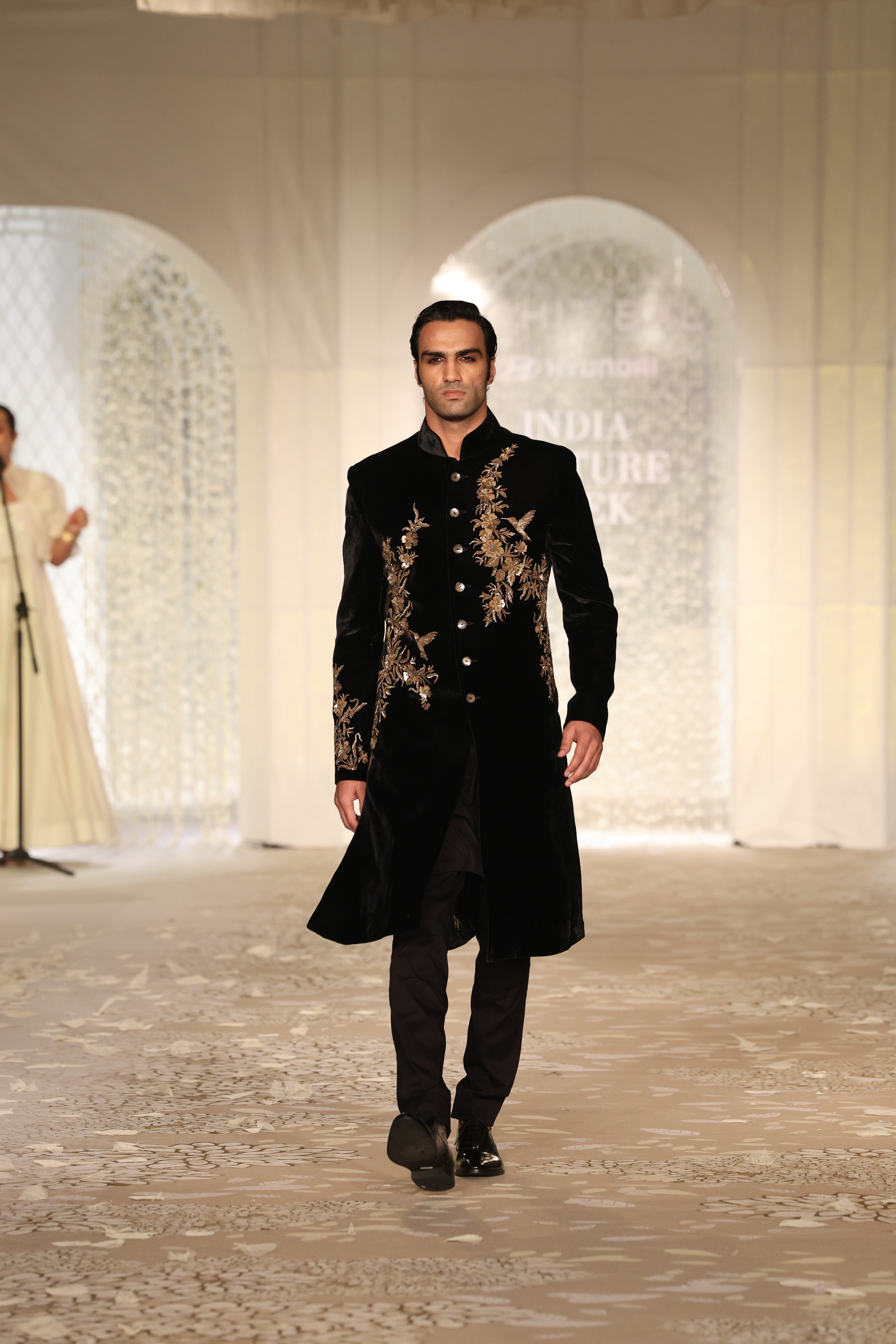Velvet Sherwani With Embroidery