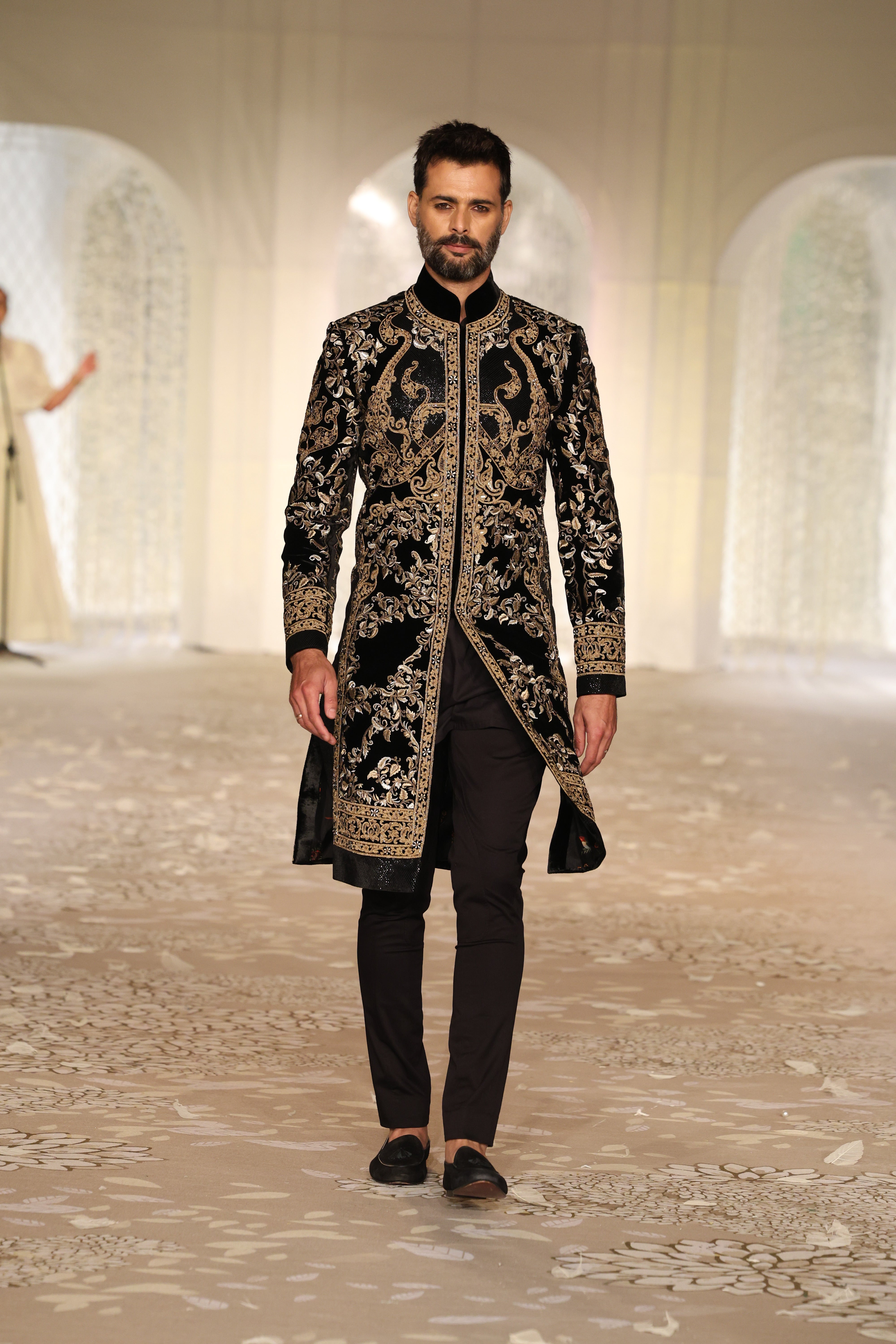 Velvet Sherwani With Embroidery
