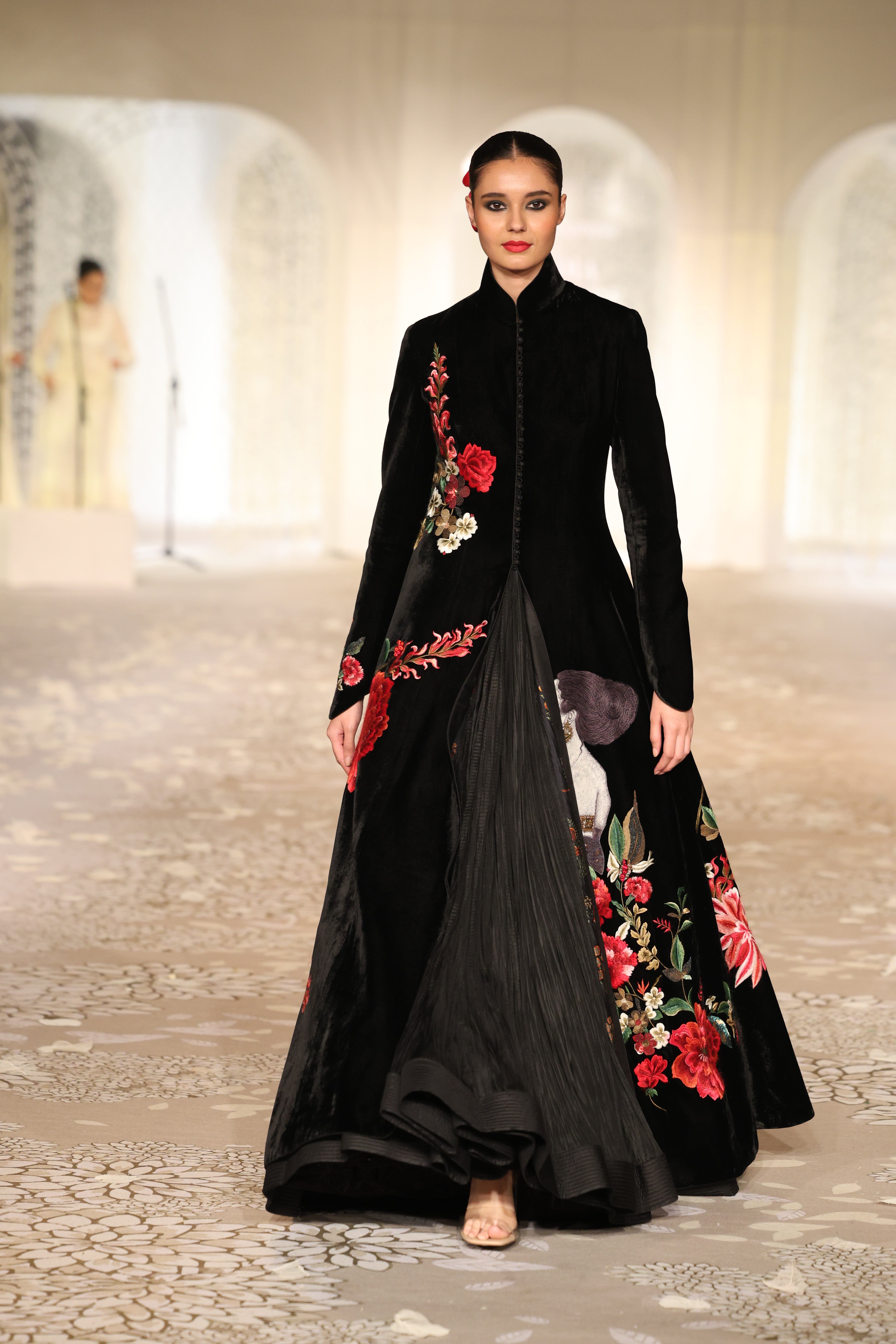 Velvet Embroidered Long Jacket