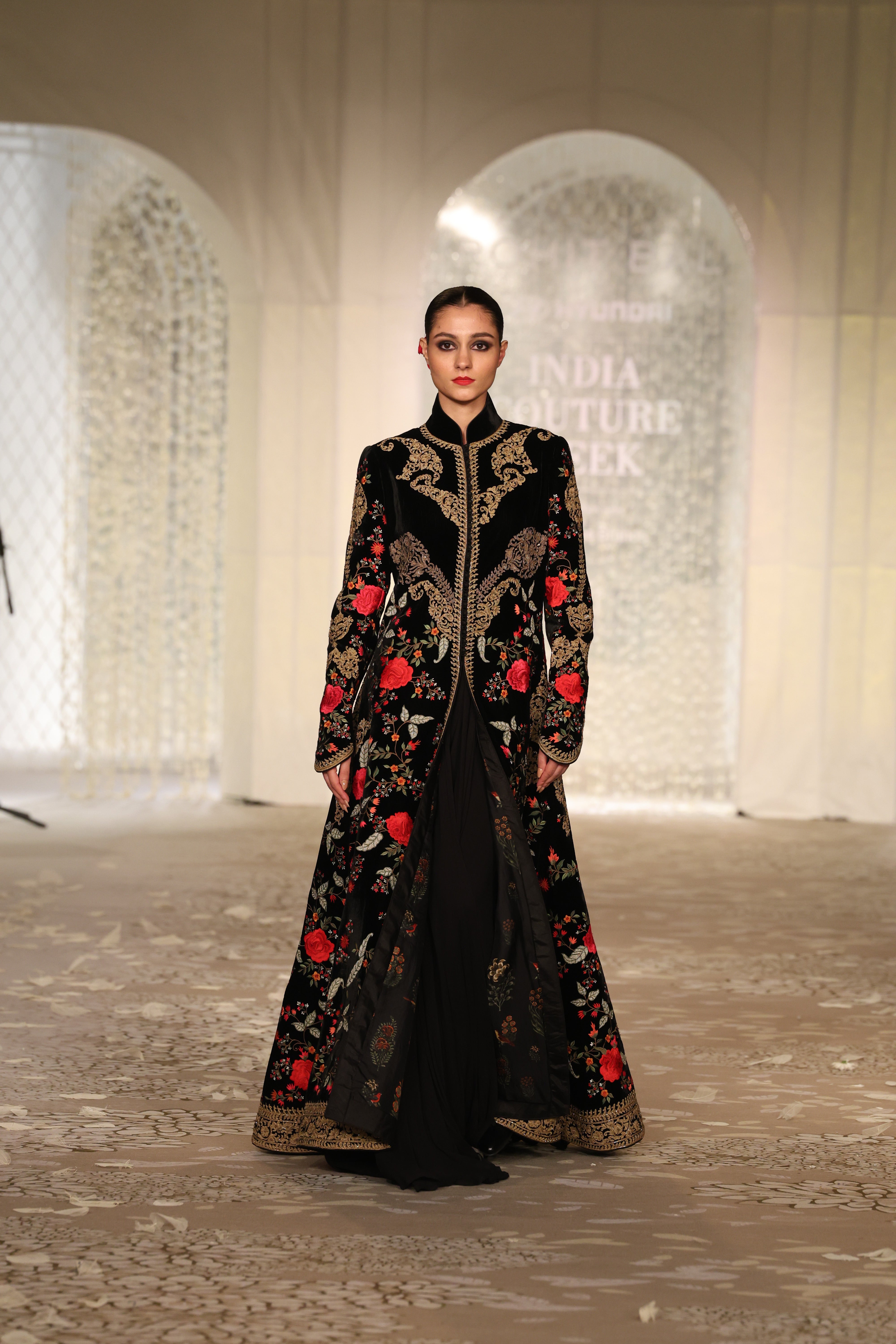 Velvet Embroidered Long Jacket