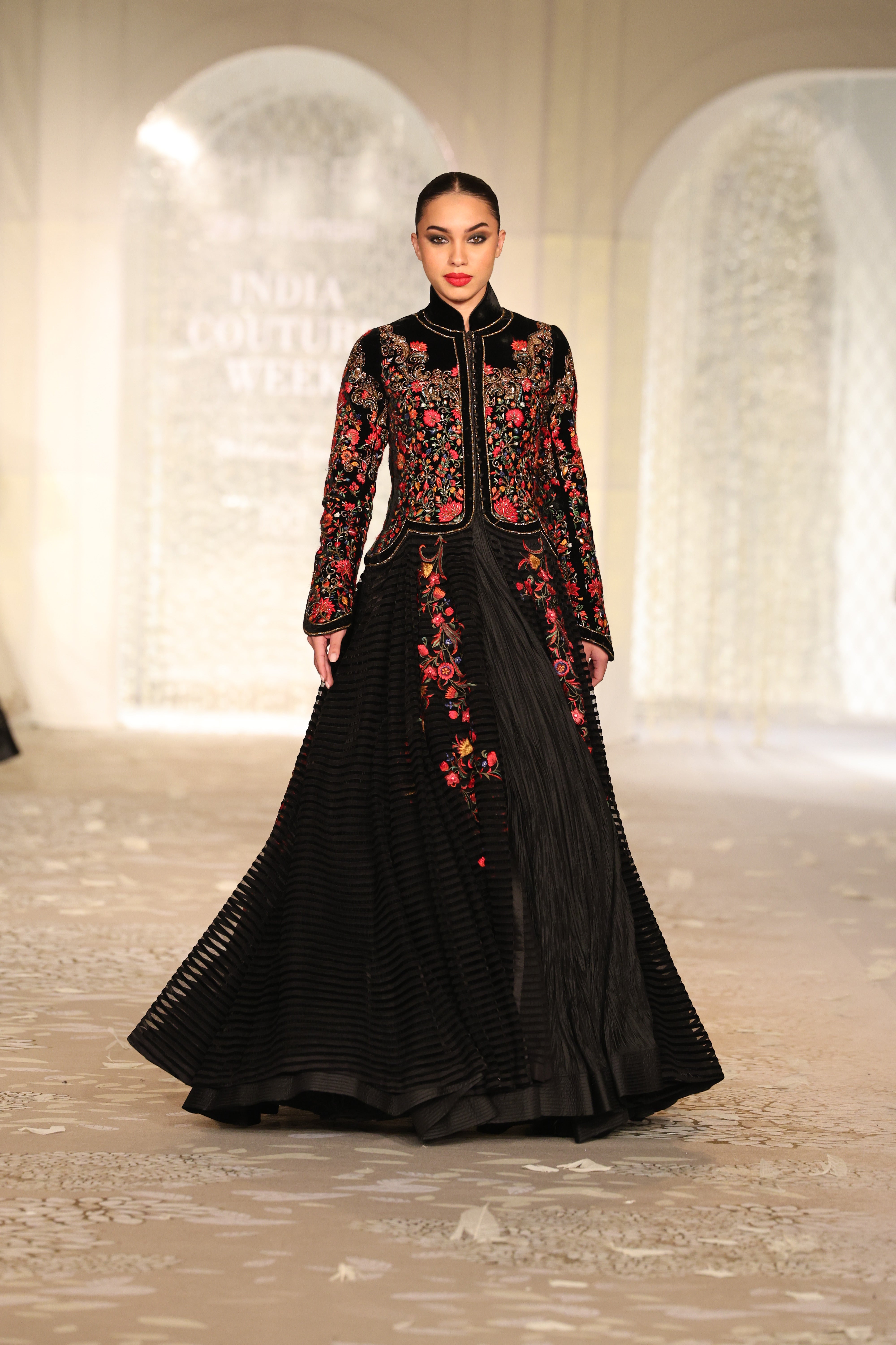 Velvet Embroidered Long Jacket