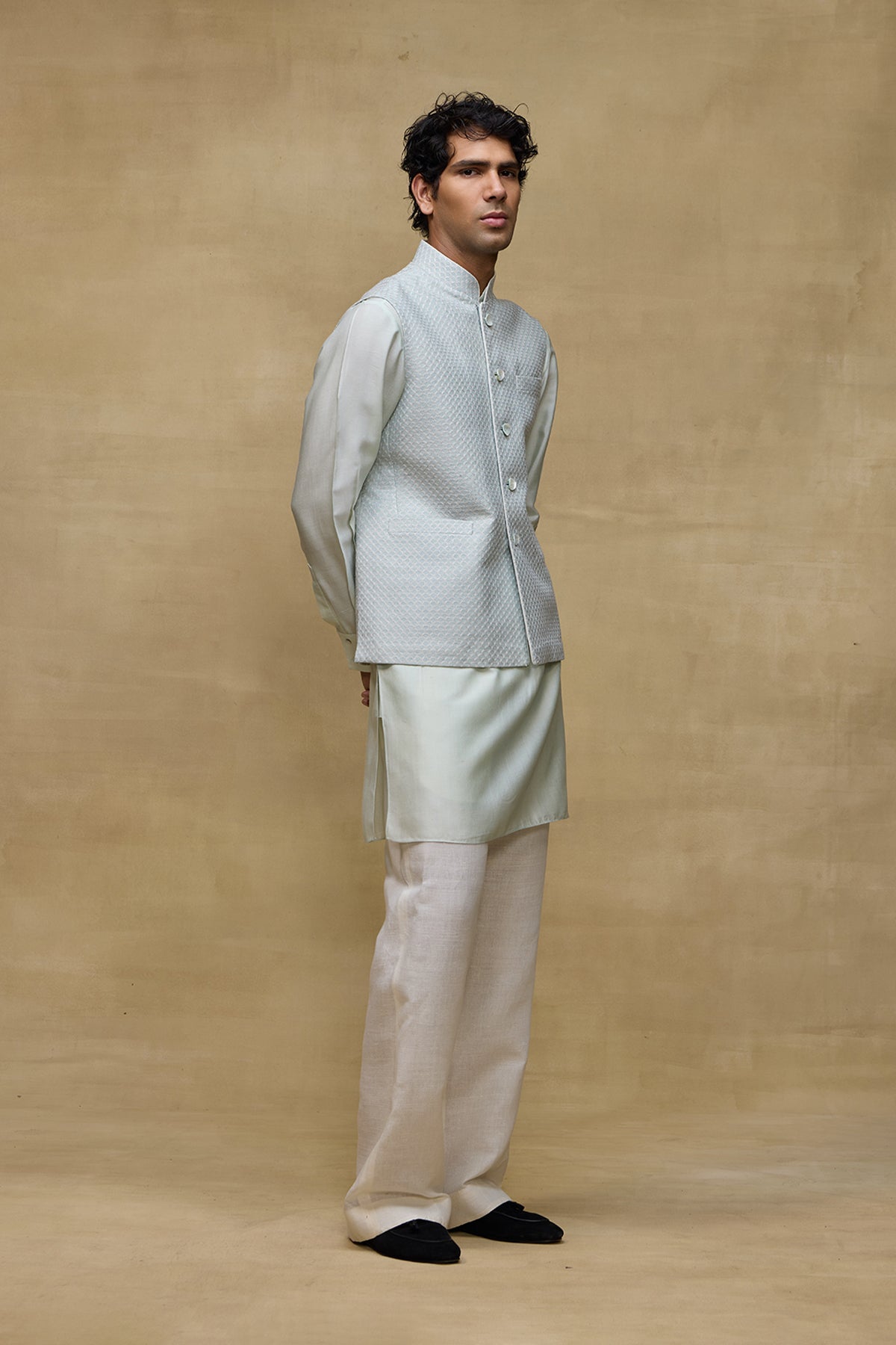 Aqua Heritage Mens Bundi