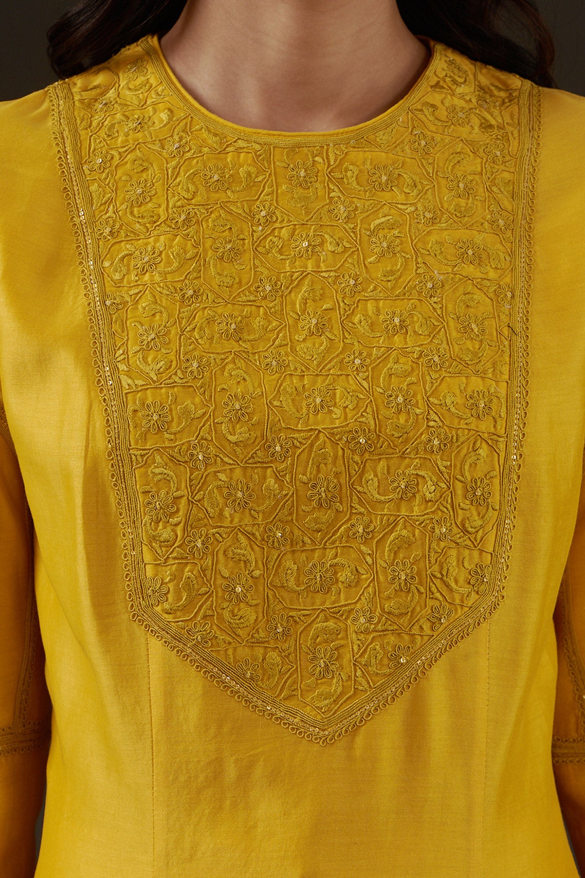 Embroidered Kalidar Kurta Set