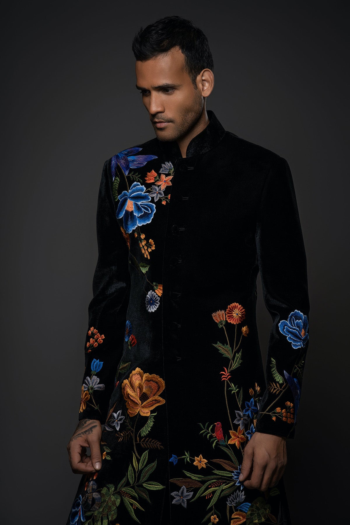 Men'S Embroidery Sherwani