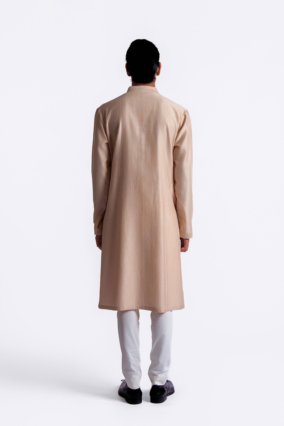 Men's Chanderi Embroidered Kurta Set