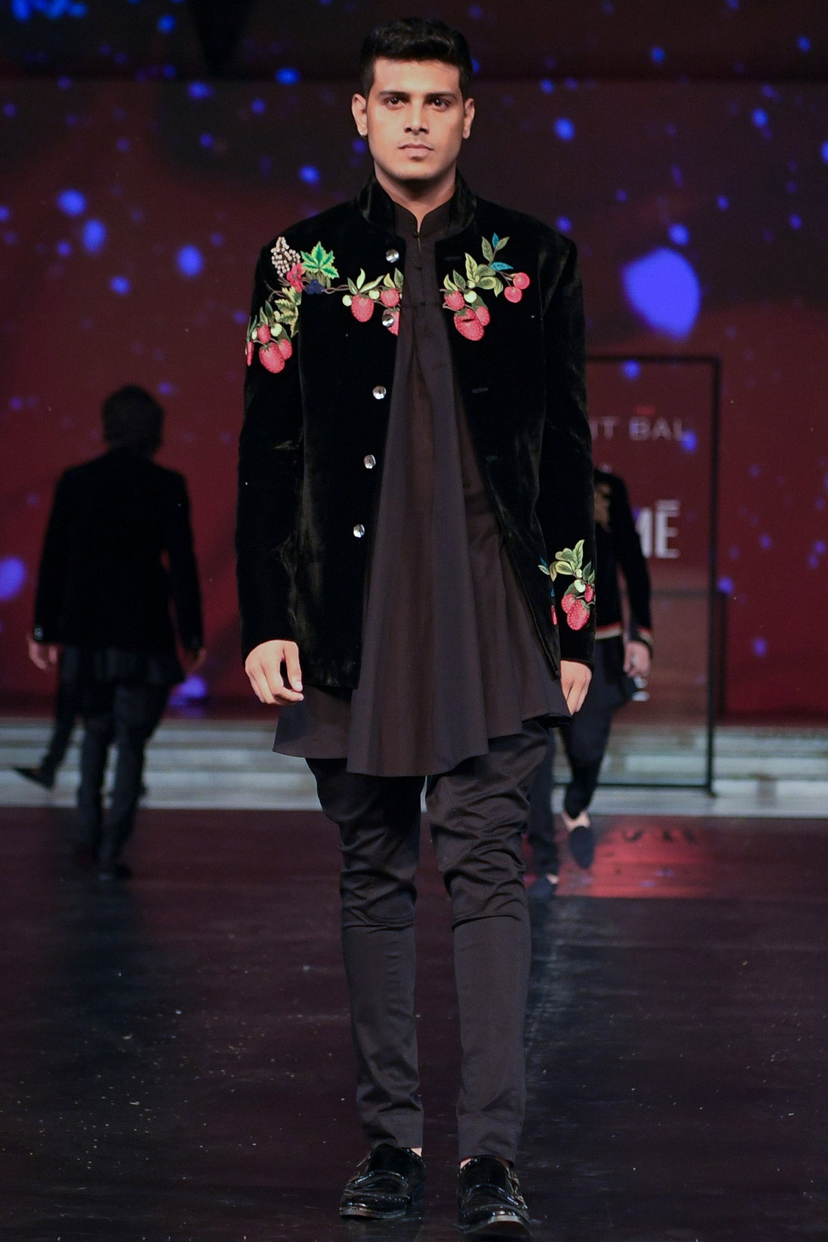 Silk Velvet Bandhgala With Embroidery For Men