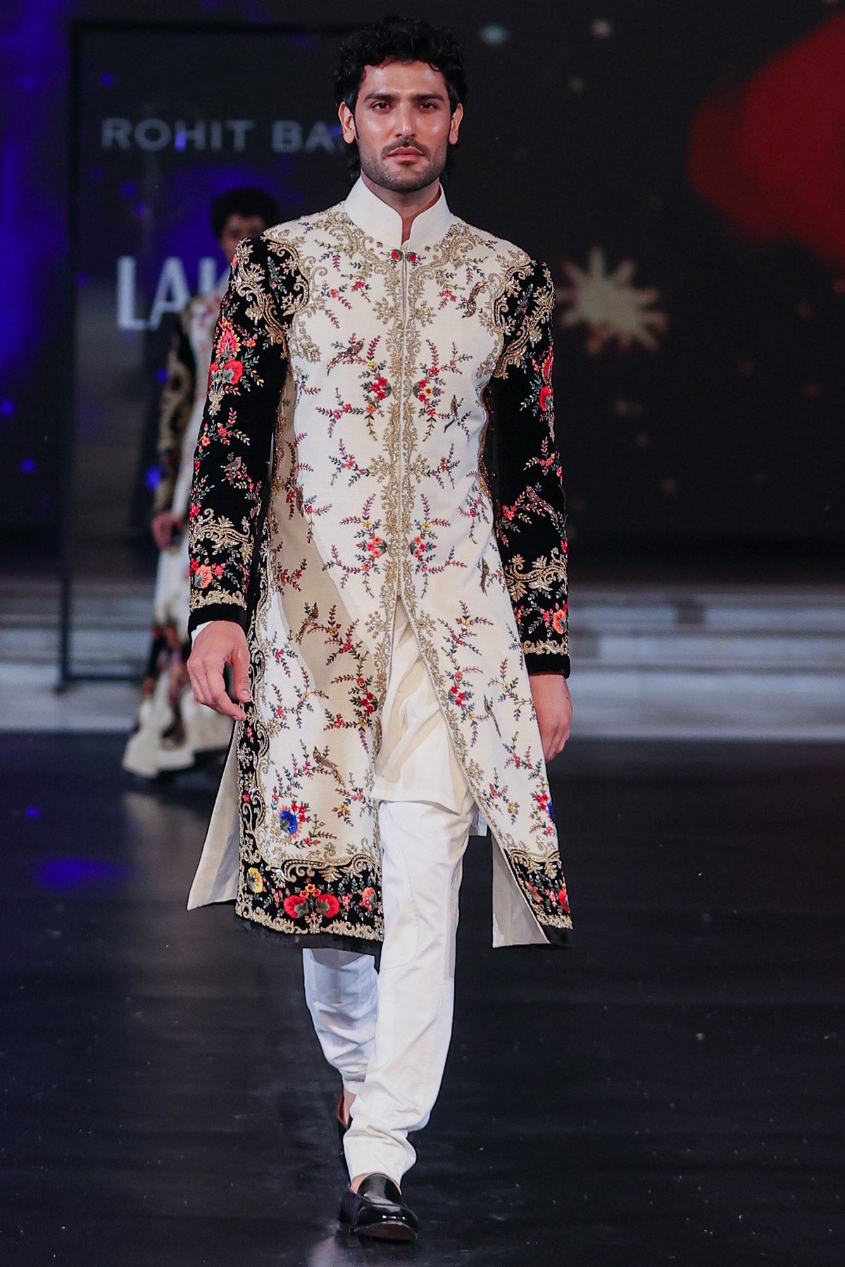 Matka Silk Dori Hand & Machine Embroidered Sherwani