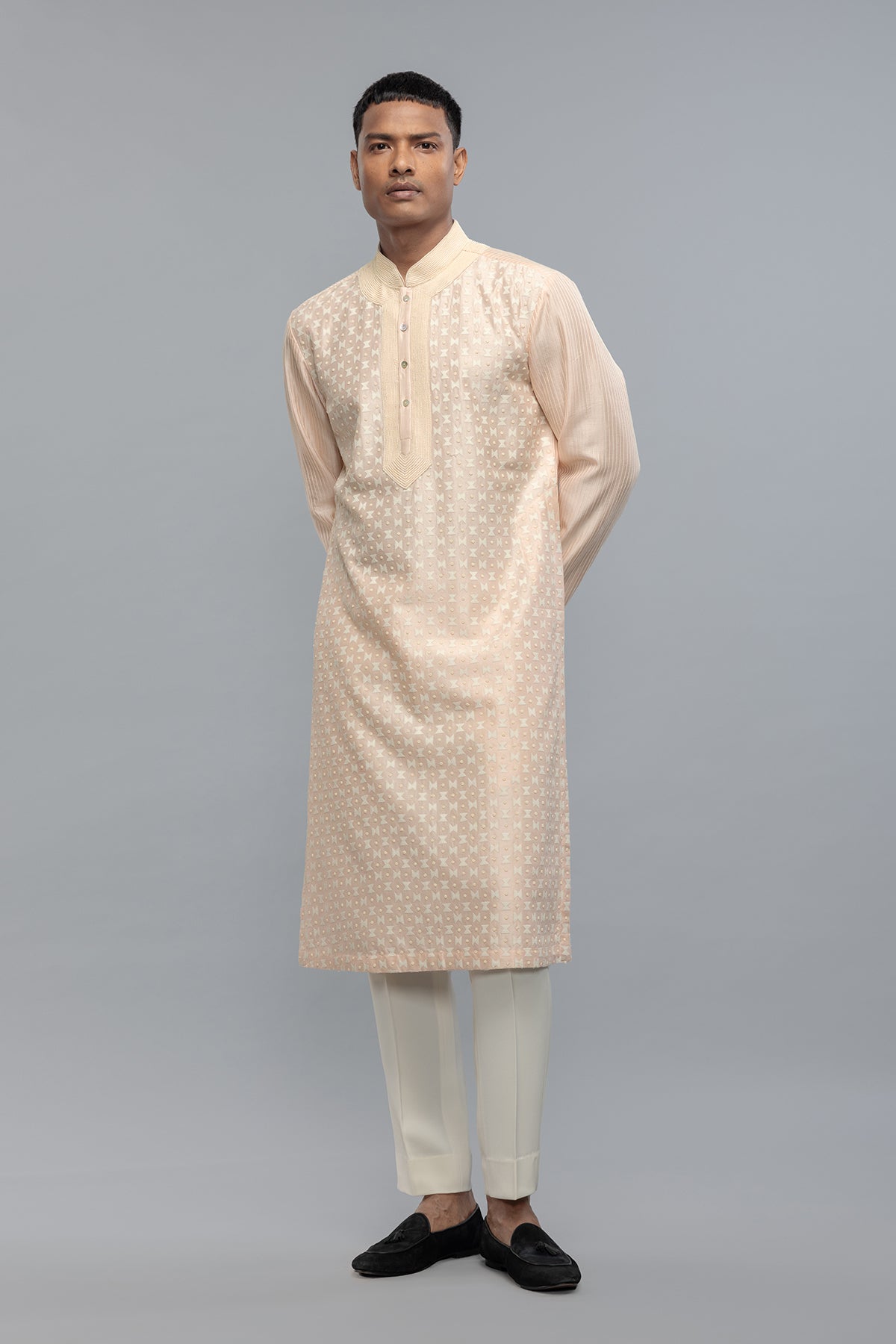 Men's Chanderi Kurta with Intricate Thread Detailing