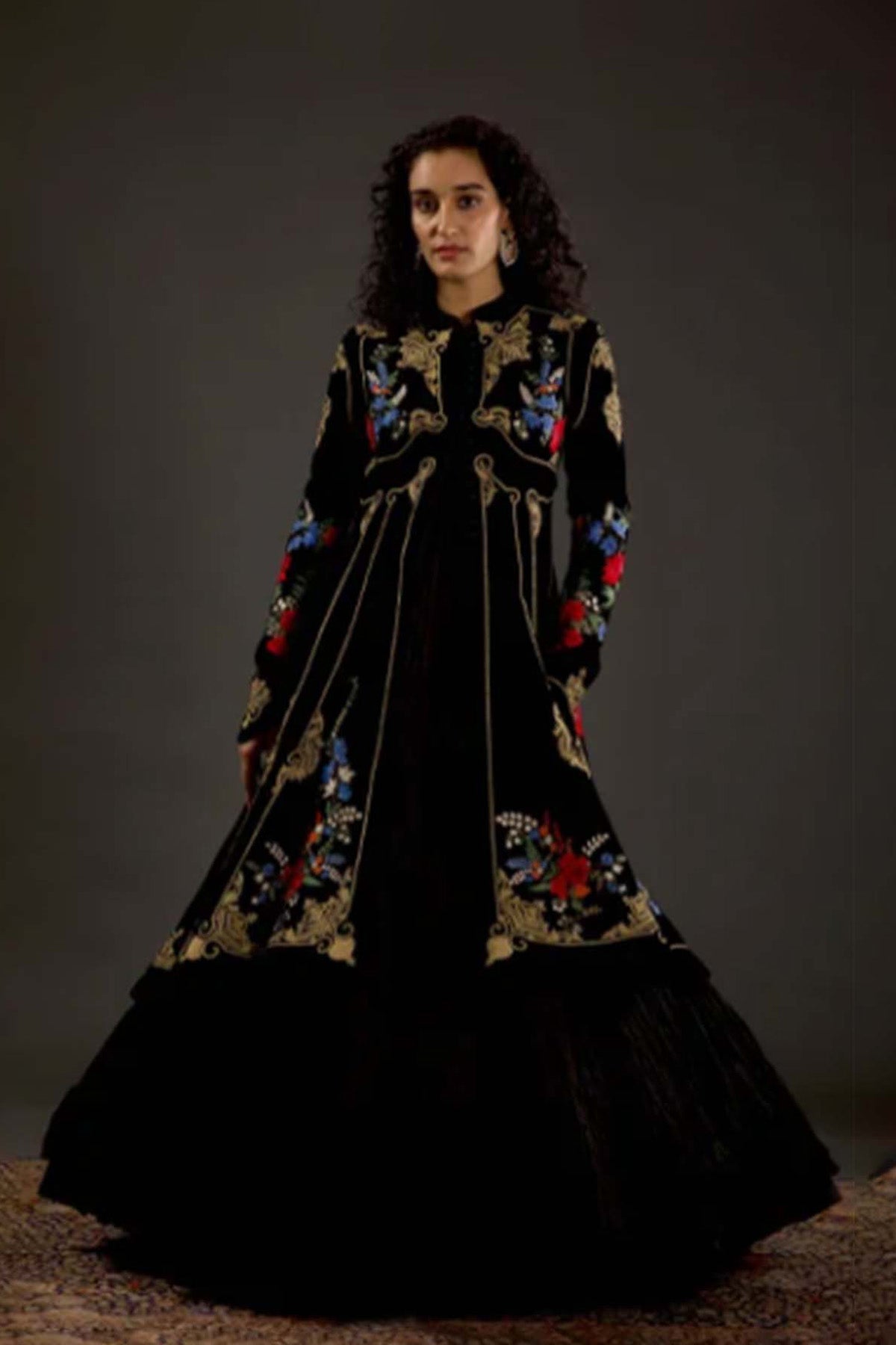 EMBROIDERED  LONG JACKET