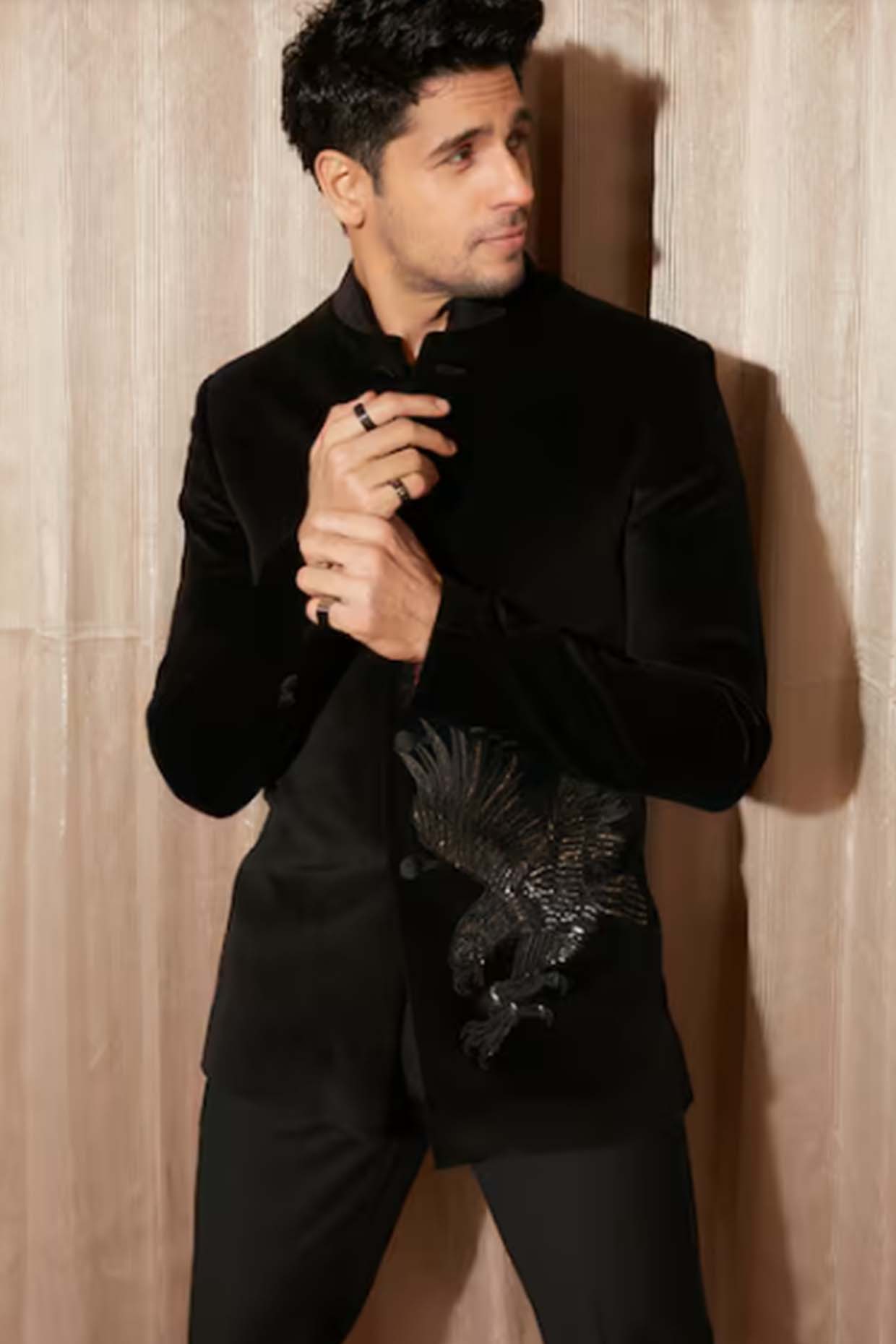 MEN'S BLACK BANDGALA