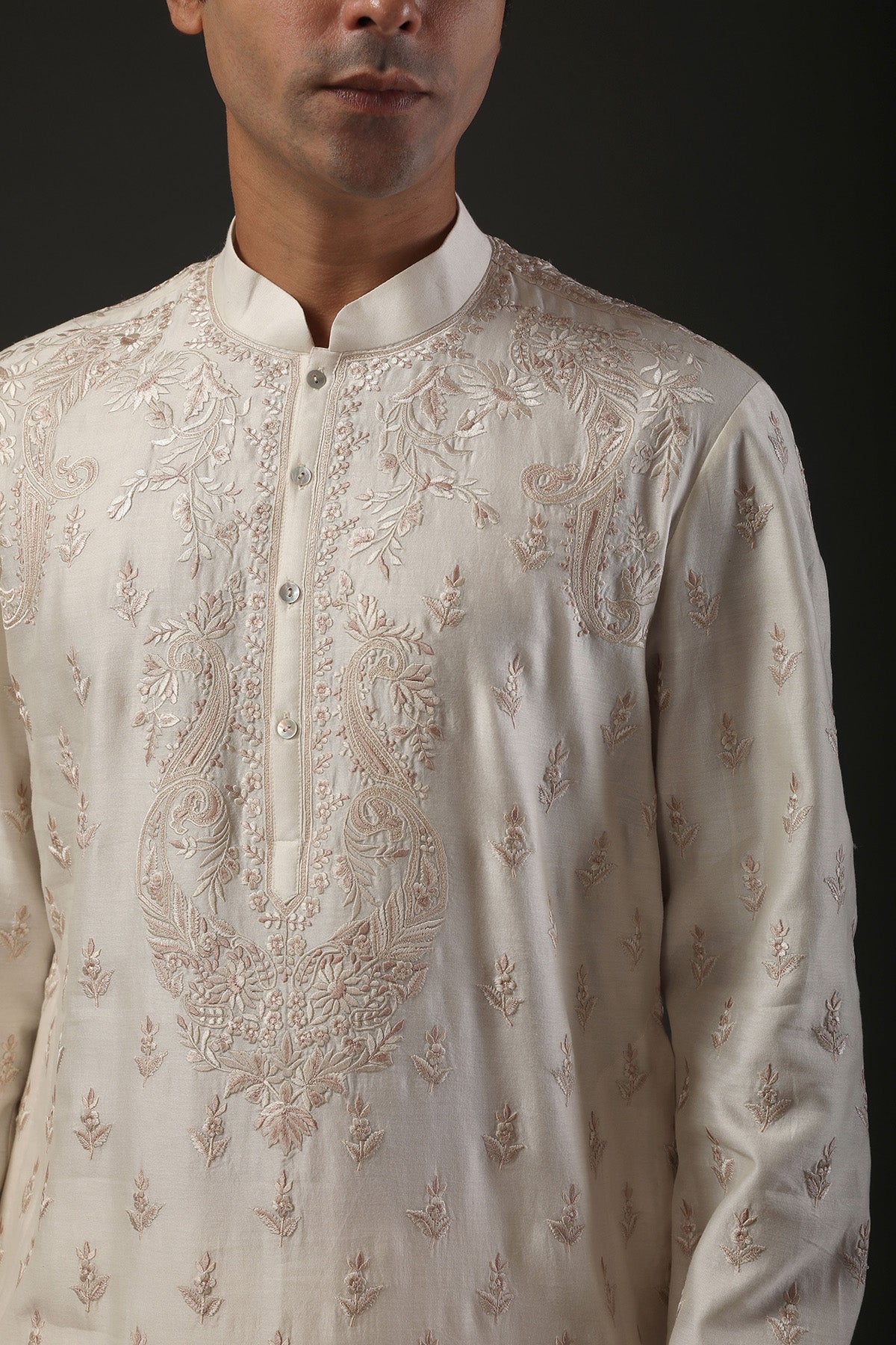 Men's Embroidered Kurta Set