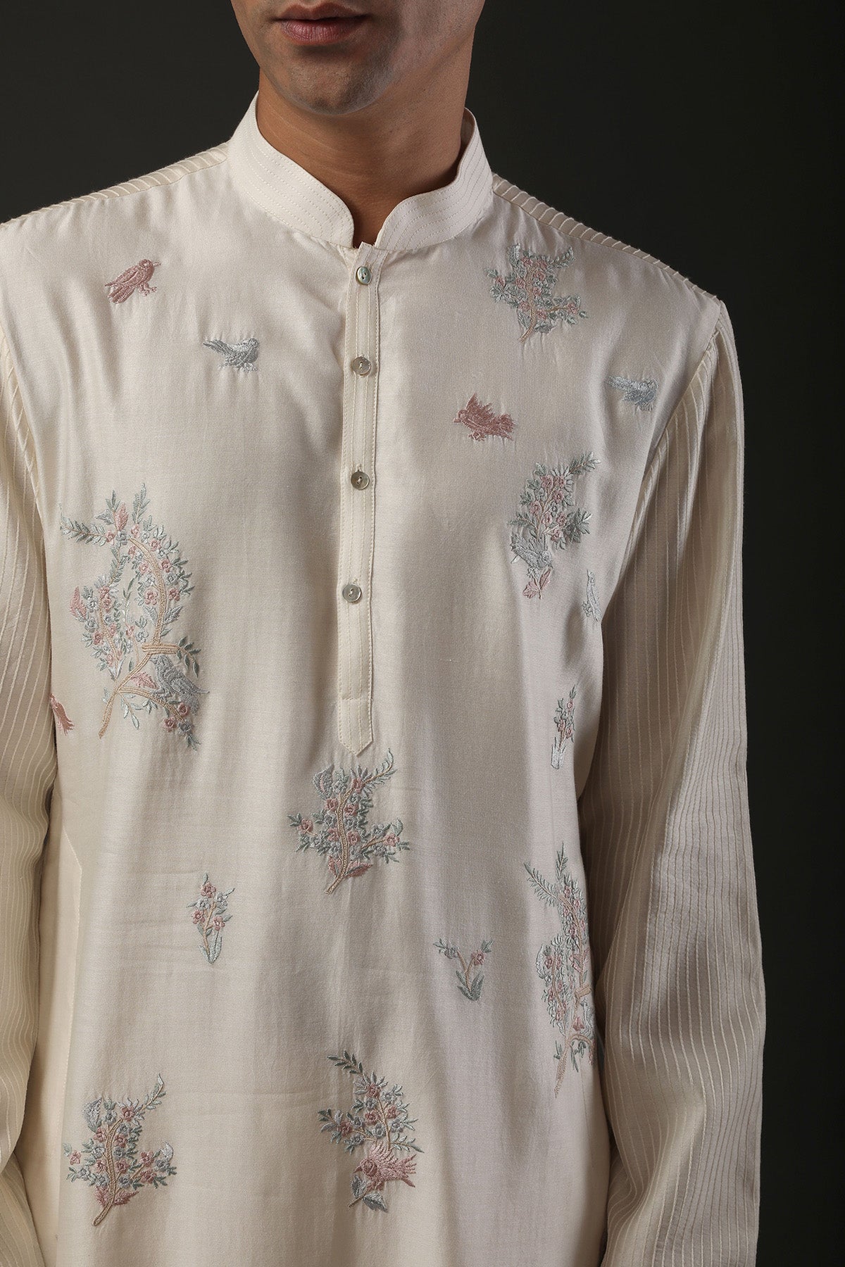 Men's Embroidered Kurta Set