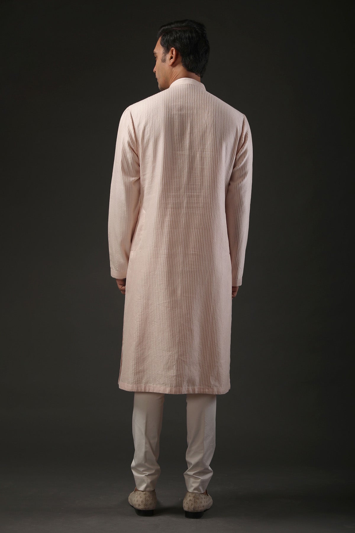 Men's Embroidered Kurta Set