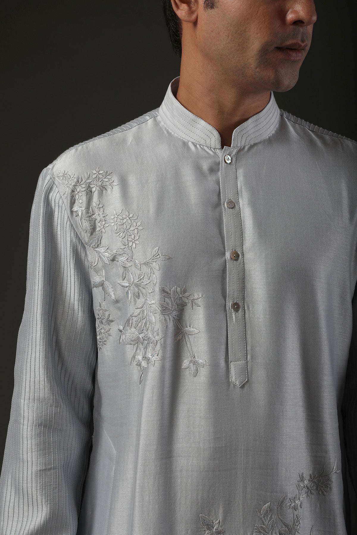 Men's Embroidered Kurta Set