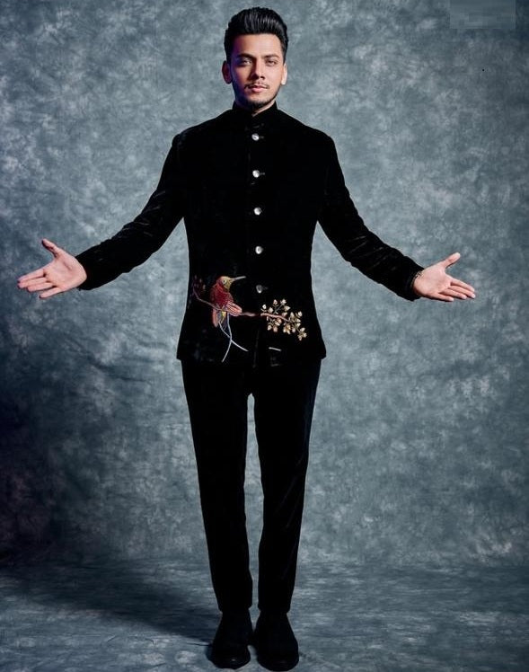 Black Velvet Bird Embroidered Bandhgala